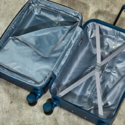 Rock Novo 4 Wheel Exp Extra-Large Suitcase - 89cm -UK Suitcase Sales 2024 1661246972.1280.1280 85250.1661247690