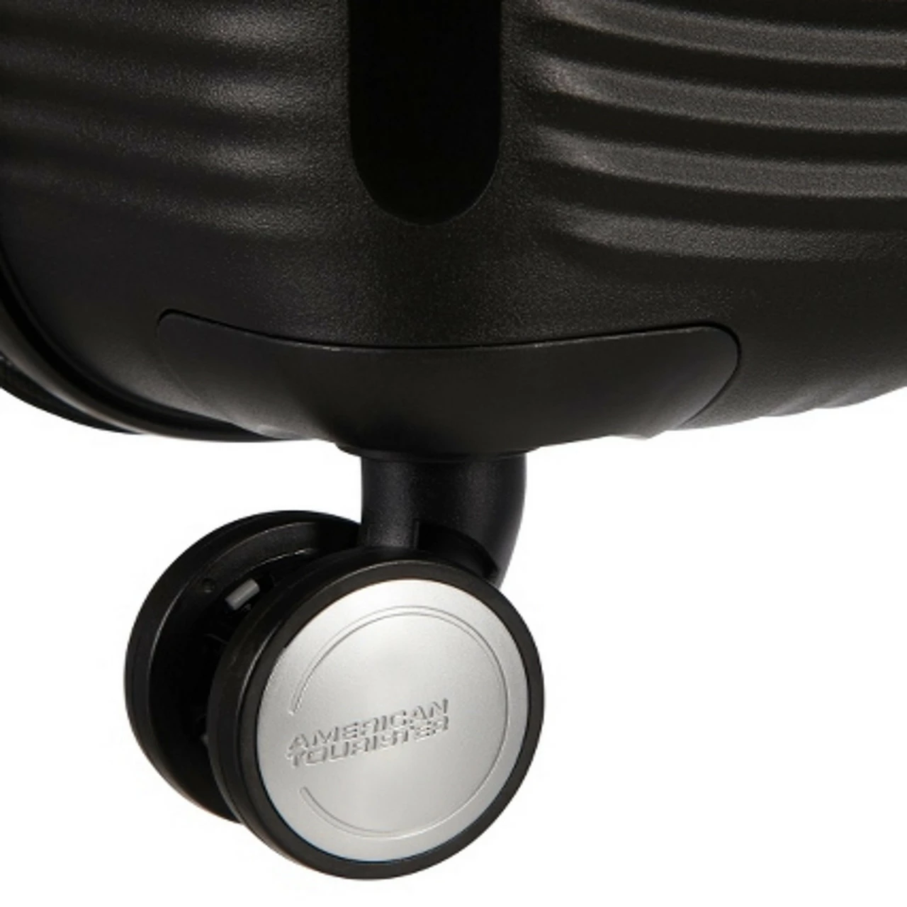 American Tourister Soundbox 4 Wheel Expandable Suitcase - 67cm 5 American Tourister Soundbox 4 Wheel Expandable Suitcase - 67cm - Image 5