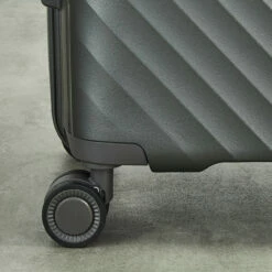 Rock Infinity 4 Wheel Expandable Medium Suitcase - 64cm -UK Suitcase Sales 2024 8 Wheel Spinner Suitcase Infinity Charcoal TR 0238 53961.1686819999.1280.1280 57780.1686822845