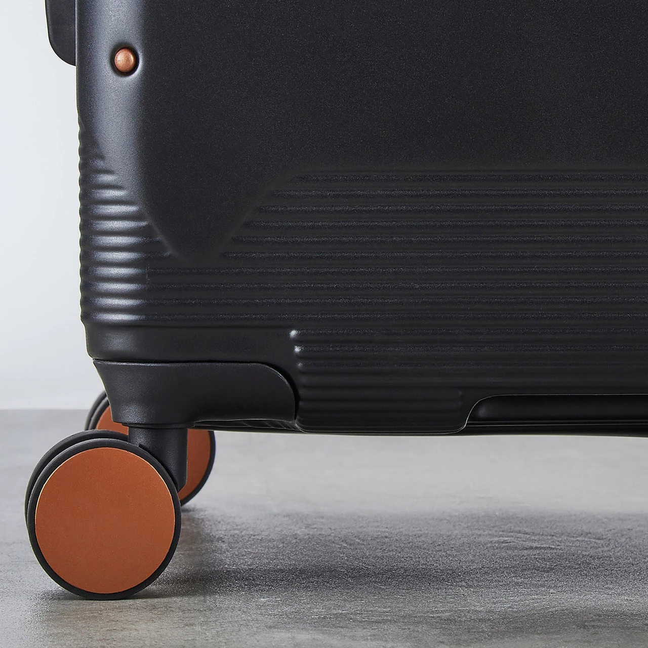 Rock Mayfair 4 Wheel Cabin Suitcase - 54cm 4 Rock Mayfair 4 Wheel Cabin Suitcase - 54cm - Image 4