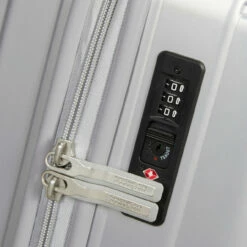 American Tourister Geopop 4 Wheel Medium Suitcase - 67cm -UK Suitcase Sales 2024 GEOPOP SPINNER TSA LOCK 1546 66548.1689321181