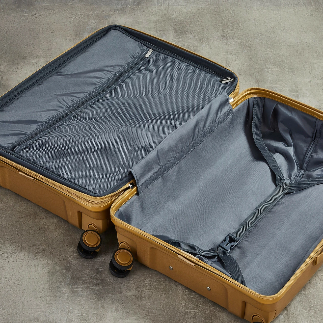 Rock Infinity 4 Wheel Cabin Suitcase - 54cm 12 Rock Infinity 4 Wheel Cabin Suitcase - 54cm - Image 12