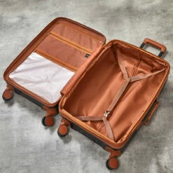 Rock Carnaby 4 Wheel Exp Medium Suitcase - 67cm -UK Suitcase Sales 2024 Rock Carnaby TR 0219 BLK Interior 94875.1660574371