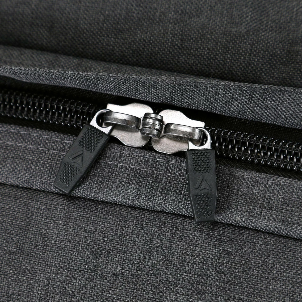 Surfanic Maxim 2.0 2 Wheeled Duffle - 73cm 9 Surfanic Maxim 2.0 2 Wheeled Duffle - 73cm - Image 9