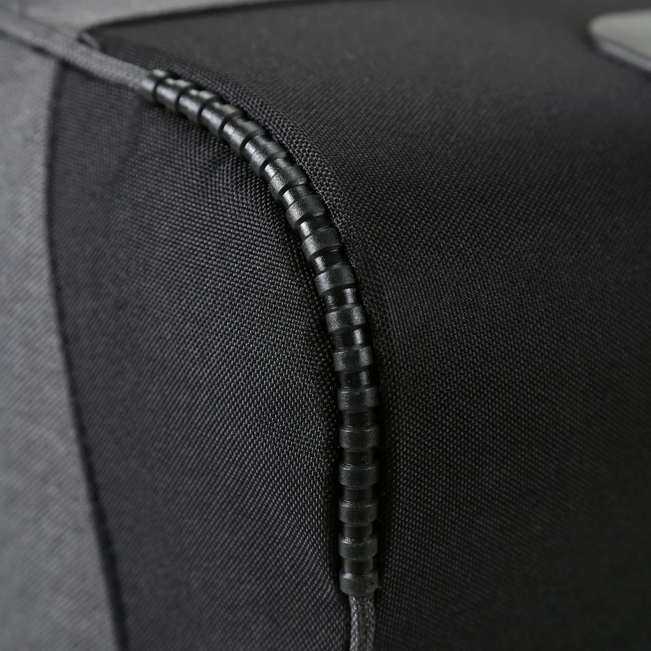 Surfanic Maxim 2.0 2 Wheeled Duffle - 73cm 10 Surfanic Maxim 2.0 2 Wheeled Duffle - 73cm - Image 10