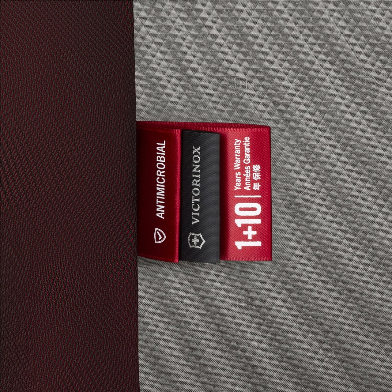 Victorinox Crosslight Expandable Large Suitcase - 76cm 19 Victorinox Crosslight Expandable Large Suitcase - 76cm - Image 19